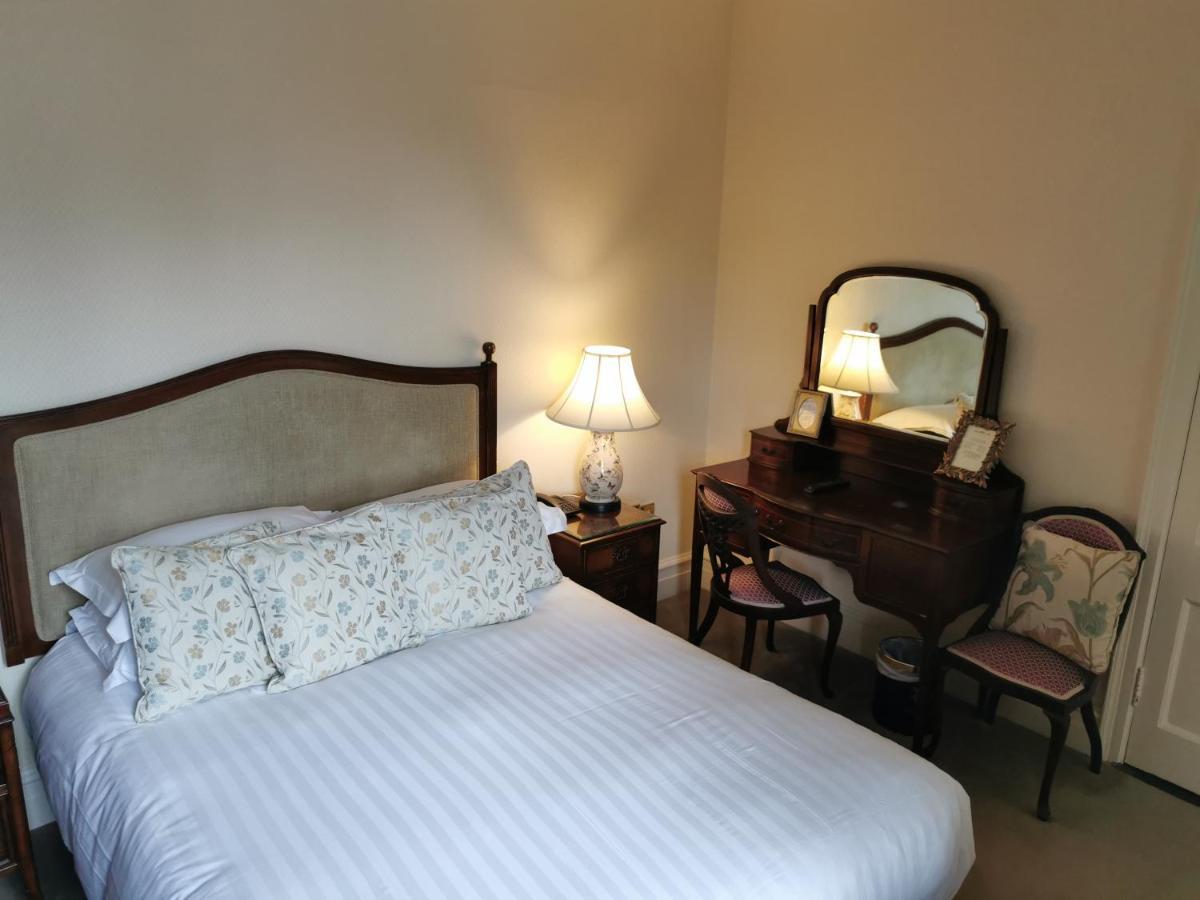 Waterford Castle Hotel & Golf Resort Ballinakill  Esterno foto
